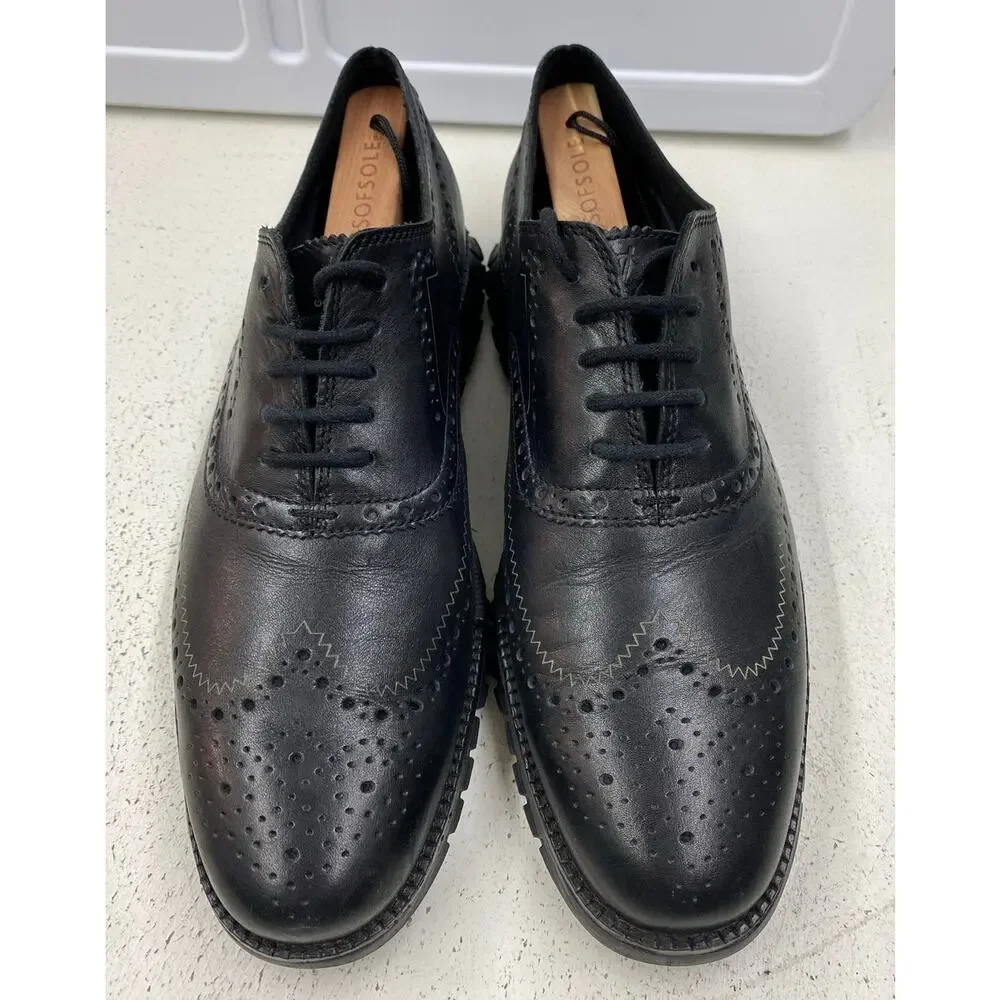 Men Cole Haan Zerogrand Wing-Tip Oxford solid black leather dress shoes, 10.5M